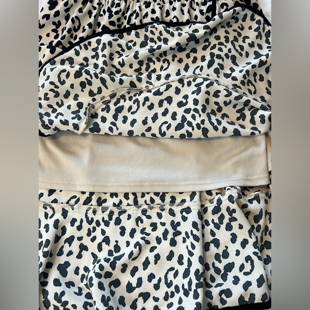 Slate and Willlow women’s size large Leopard Print faux Wrap Dress lined - Picture 13 of 13